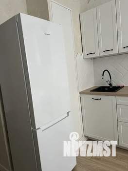 1-к квартира, посуточно, 40м2, 2/10 этаж