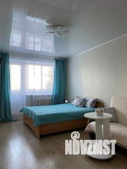 1-к квартира, посуточно, 35м2, 1/1 этаж