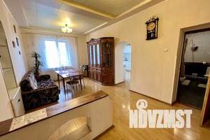 4-к квартира, посуточно, 130м2, 4/4 этаж