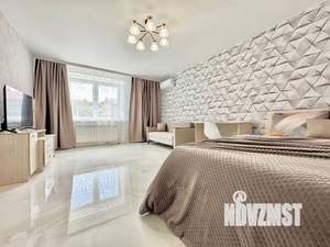 1-к квартира, посуточно, 44м2, 3/3 этаж