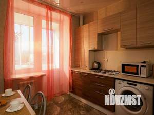 1-к квартира, посуточно, 42м2, 1/1 этаж