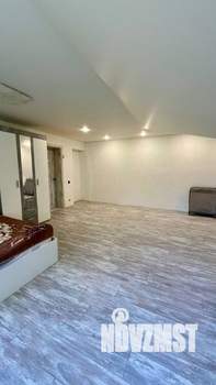 1-к квартира, вторичка, 67м2, 3/3 этаж