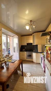 2-к квартира, вторичка, 62м2, 4/10 этаж