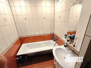 2-к квартира, вторичка, 63м2, 2/10 этаж