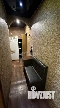 2-к квартира, вторичка, 40м2, 1/4 этаж