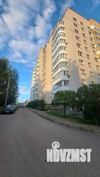 2-к квартира, вторичка, 63м2, 1/10 этаж