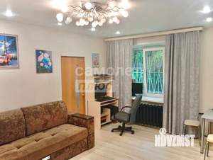 2-к квартира, вторичка, 44м2, 1/4 этаж