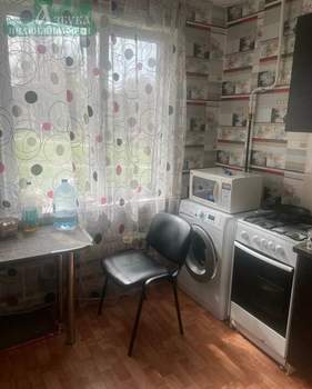 2-к квартира, вторичка, 44м2, 1/5 этаж