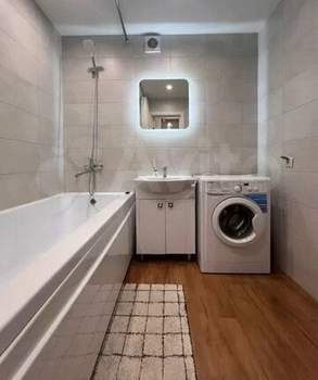 2-к квартира, вторичка, 70м2, 1/10 этаж