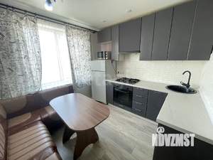 2-к квартира, вторичка, 51м2, 9/9 этаж