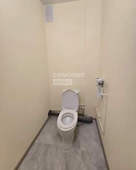 2-к квартира, вторичка, 58м2, 1/10 этаж