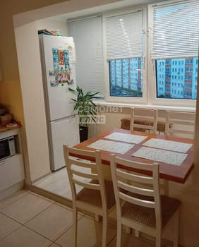 2-к квартира, вторичка, 60м2, 6/10 этаж