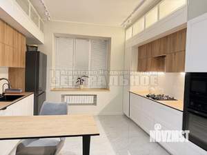 4-к квартира, вторичка, 116м2, 2/5 этаж