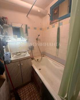 4-к квартира, вторичка, 61м2, 4/5 этаж