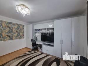 2-к квартира, вторичка, 61м2, 1/10 этаж