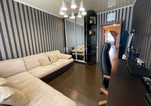 4-к квартира, вторичка, 100м2, 5/8 этаж