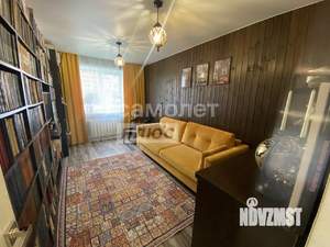 2-к квартира, вторичка, 52м2, 1/9 этаж