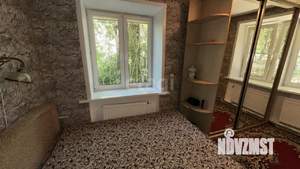 2-к квартира, вторичка, 40м2, 1/4 этаж