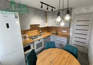 4-к квартира, вторичка, 86м2, 9/9 этаж