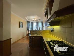 5-к квартира, вторичка, 227м2, 4/4 этаж