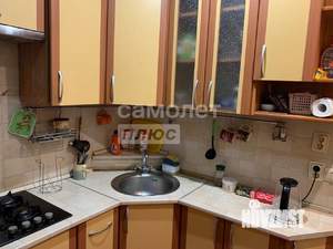 2-к квартира, вторичка, 40м2, 1/4 этаж