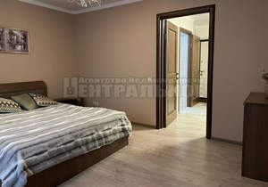 2-к квартира, вторичка, 62м2, 1/10 этаж