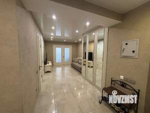 2-к квартира, вторичка, 72м2, 1/10 этаж