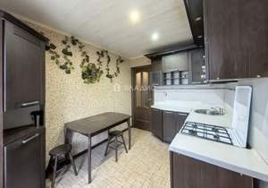 4-к квартира, вторичка, 74м2, 8/9 этаж