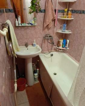 2-к квартира, вторичка, 45м2, 1/5 этаж