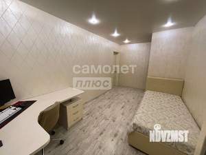 2-к квартира, вторичка, 72м2, 1/10 этаж