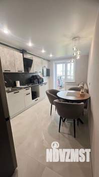 1-к квартира, вторичка, 48м2, 1/10 этаж