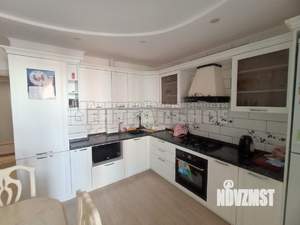 2-к квартира, вторичка, 64м2, 4/10 этаж