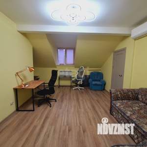 4-к квартира, вторичка, 137м2, 3/3 этаж