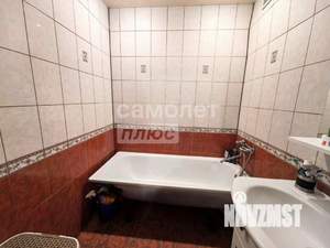 2-к квартира, вторичка, 63м2, 2/10 этаж