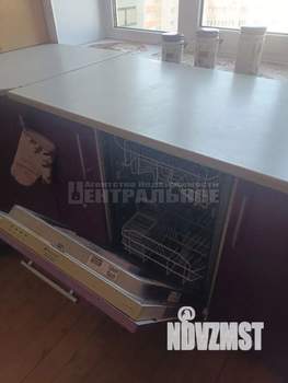 3-к квартира, вторичка, 100м2, 10/10 этаж