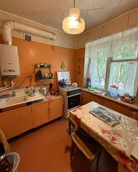 3-к квартира, вторичка, 58м2, 3/5 этаж