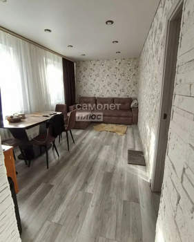 3-к квартира, вторичка, 52м2, 1/1 этаж