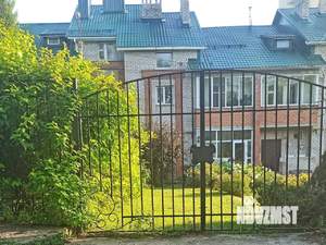 5-к квартира, вторичка, 240м2, 2/4 этаж