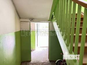 2-к квартира, вторичка, 42м2, 1/3 этаж