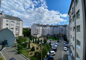 4-к квартира, вторичка, 120м2, 4/6 этаж