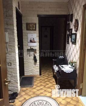 3-к квартира, вторичка, 68м2, 1/9 этаж