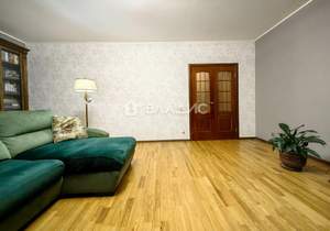 3-к квартира, вторичка, 102м2, 4/10 этаж