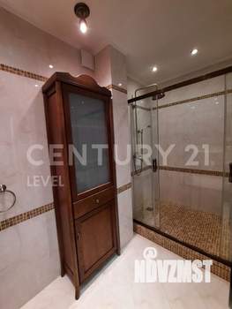 2-к квартира, вторичка, 68м2, 4/5 этаж
