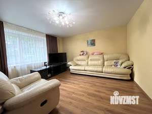 2-к квартира, вторичка, 64м2, 1/10 этаж