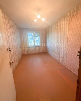 4-к квартира, вторичка, 61м2, 4/5 этаж