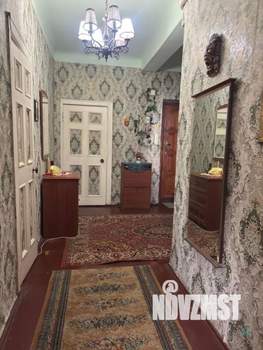 2-к квартира, вторичка, 61м2, 1/5 этаж