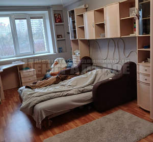 4-к квартира, вторичка, 132м2, 2/10 этаж