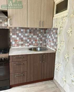 2-к квартира, вторичка, 42м2, 3/5 этаж