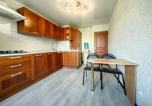 3-к квартира, вторичка, 81м2, 1/10 этаж