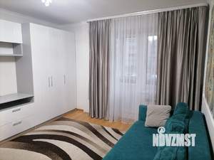 2-к квартира, вторичка, 61м2, 1/10 этаж